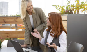 Read more about the article What Are Communication Skills? A Complete Guide to Mastering Them