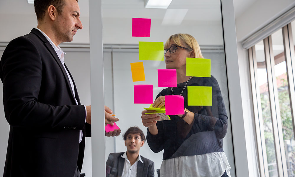 Read more about the article What Is Agile Leadership? A Modern Approach to Leading Teams