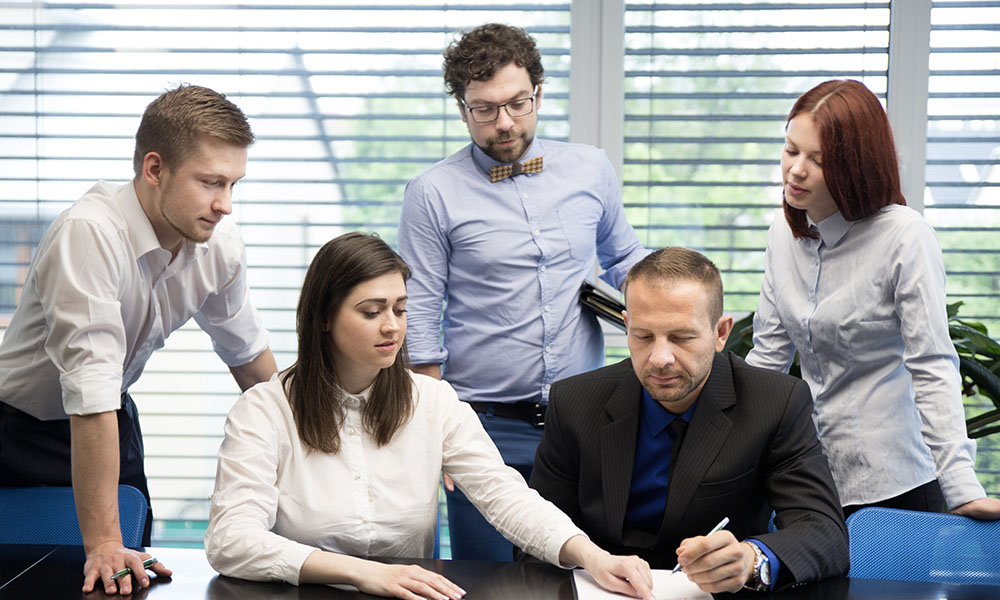 Read more about the article What Is Team Management? Building Stronger, More Efficient Teams